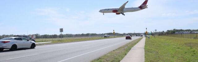 DRAMA NA NEBU! Pokvario se motor aviona usred leta, naređeno hitno sletanje - A ONDA JE USLEDIO I POŽAR!