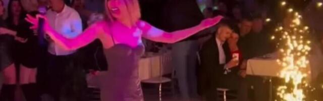 "TUŠIRAM SE I PEREM KOSU KAD STIGNEM"! Naša pevačica tvrdi da je KAO RAKUN! Šokirala o ličnoj higijeni