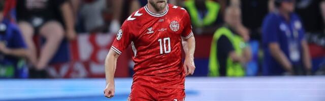Šok u Danskoj: Eriksen se ponovo srušio (VIDEO)