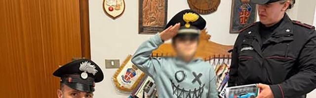 Dečak prodavao crteže da kupi poklon sestri Juliji: Policija ga našla, a ono što se desilo tera suze na oči