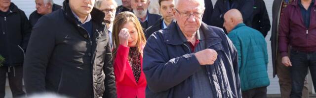 "MILOŠEVIĆA SU UBILI SRPSKI NEPRIJATELJI" Šešelj na pomenu bivšem predsedniku: Krišom su mu davali antibiotike...