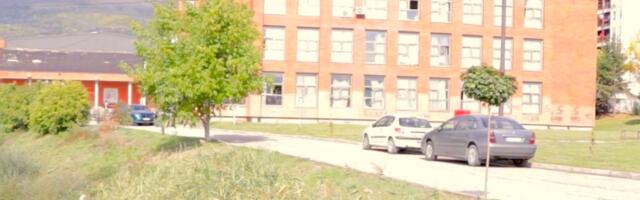 Direktor Ekonomske o nadstrešnici: Pukla je, sledi sanacija