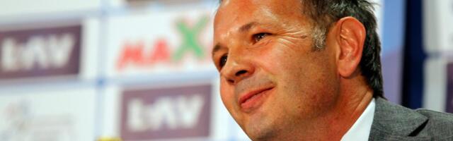 "TUŽAN SAM TI MAJKO, TUŽAN, SVE TUŽNIJI..." Miha je ove stihove pevao kada je bilo teško, isplivao je snimak koji dobro pokazuje kakav je bio Siniša