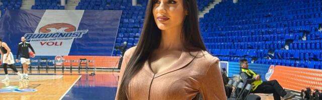 Ona je crnogorska Dora Panteli, misica naših komšija, svi su oduševljeni njenom visinom