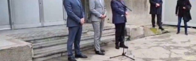 Daćić i Vulin primili rusku vakcinu