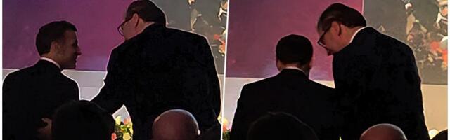 VUČIĆ SEDEO PORED MAKRONA NA VEČERI KOJU JE MODI ORGANIZOVAO: Posebna mesta za prijatelje (FOTO/VIDEO)