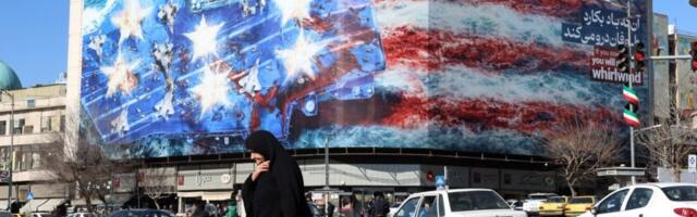 Tramp upozorava Iran da će da ga napadne „ograničenim udarima“: Šta kaže iranski ministar?