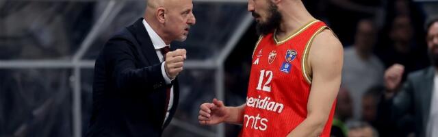 Sramotan poraz Zvezde u Čajetini: Kalinić pesničio protivničkog igrača, Obradović "digao ruke" (VIDEO)