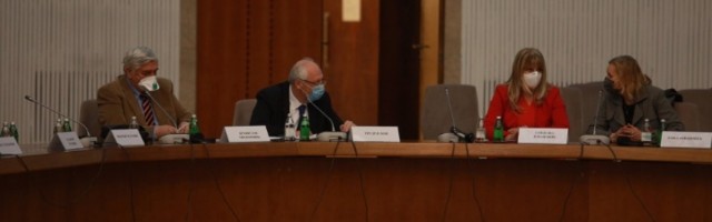 "Krizni štab kasni sa merama za praznike"