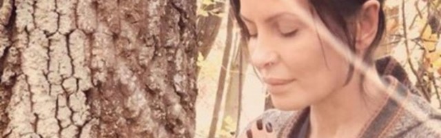 ELENA KARIĆ SE SELI IZ SRBIJE! Odlazi sa DECOM - gradi HRAM u ovom mestu, tu će izvoditi RITUALE!