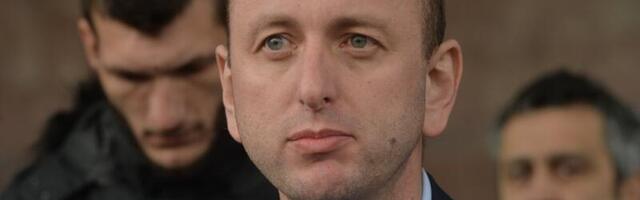 OBJAVLJEN SNIMAK NAPADA NA KNEŽEVIĆA: Došlo do gužve, a onda je razmenjeno nekoliko udaraca (VIDEO)