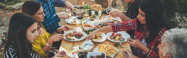 Mapa pokazuje šta se u kojoj zemlji nikako ne radi u restoranima