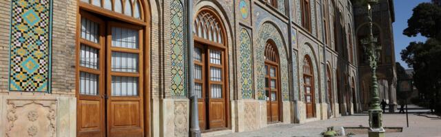 Oštećena Golestanska palata u Teheranu kroz fotografije