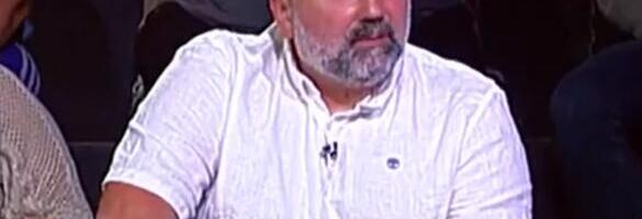 “TAJNA LJUBAV IZ KOMŠILIKA" Bila mu pred očima ceo život, danas mu rodila dvoje dece: Ovo je Mikijeva supruga