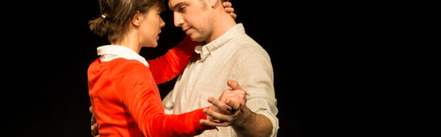 Deset godina igranja predstave „Кonstelacije“ u Ateljeu 212!