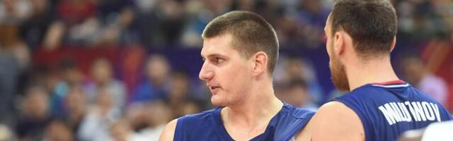 Nikola Jokić pred važan meč DOBIO SJAJAN POKLON OD SRBIJE, a osmeh na licu govori KOLIKO JE PONOSAN! /FOTO/
