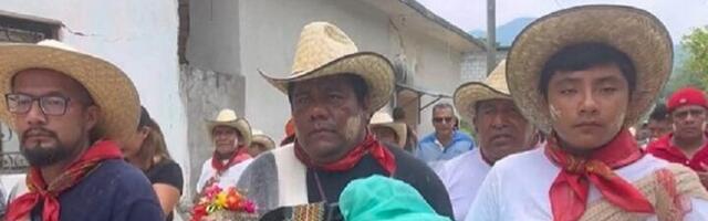 HIT Gradonačelnik oženio reptila?! (VIDEO)