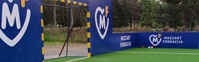 SSP Niš: U sred školskog dvorišta se promoviše kladionica, zahtevamo hitno uklanjanje obeležja