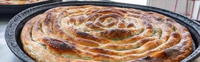 Recept koji se čuva generacijama: Evo kako se pravi najbolji domaći burek