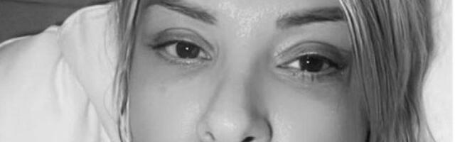 UZNEMIRUJUĆI SNIMAK UDOVICE POZNATOG PEVAČA, JAVNOST U SUZAMA ZBOG SAOPŠTENJA! Rastaje se sa životom, da li neko može da joj pomogne?!