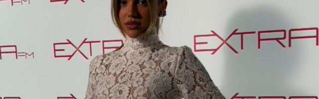 Grmi u čipkanom kompletu - ukrala sve poglede: Breskvica večeras gost na koncertu Peđe Jovanovića u Zagrebu