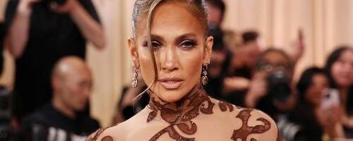 "Oduvek smo bili nas troje" Blizanci Dženifer Lopez napunili 18 godina, pevačica im javno čestitala, pa otkrila kako im tepa (VIDEO)