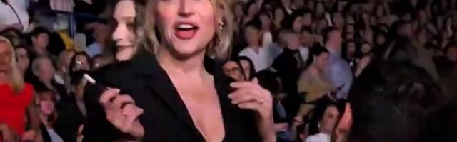 “Gospođo, izađite, zračite me jako loše” Anđelka htela da izbaci ženu sa šeširom sa predstave: Haos