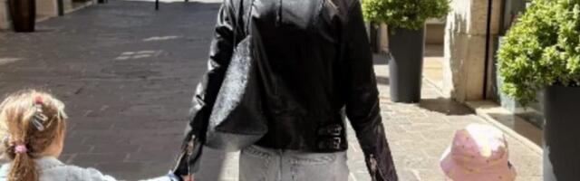 Marijana Mićić sa ćerkicama na odmoru u Italiji: Naslednice drži za ruke u šetnji, a sve tri imaju TOP autfit