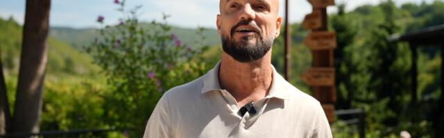 "NJEGOVE GREŠKE ME DOSTA KOŠTAJU"   Pevač zaposlio sina kao menadžera, pa otvorio dušu: "Puštam ga da padne..."