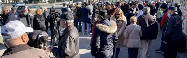 Protesti građana kod Ambasade SAD-a: Palmer pravi još jedan entitet u FBiH