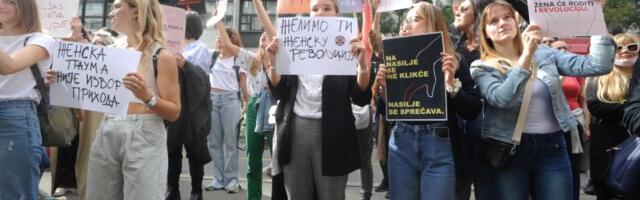 Bila sam na protestu: Strast ovog društva za uništenjem ženskog roda