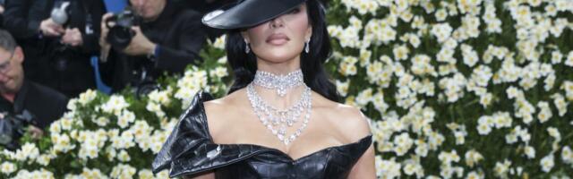 Skandal na Met Gali! Kim Kardašijan pobesnela na obezbeđenje i napravila haos (VIDEO)