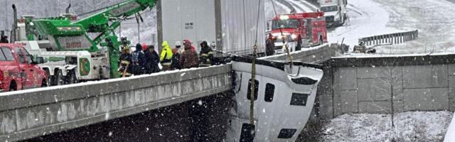 Vozač visio 30 metara iznad zemlje i čekao čudo 5 sati! Dramatičan prizor na snežnom putu nakon nesreće