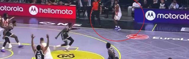 Navijači Zvezde u neverici zbog poteza Batlera u poslednjem napadu