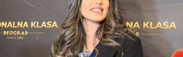 Zbog bebe u naručju sada je jasno sve: Tanja ugostila brata i snajku, pa grli sestričinu "Ko je to meni došao"