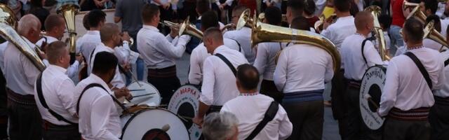 Ulični svirači iz Srbije proterani iz Hrvatske: Evo i zašto