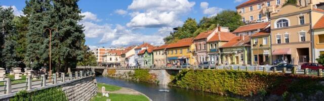 Zovu ga Srpska Venecija, nekada je bio i Mali Pariz, a u blizini se nalazi i naš Notr Dam