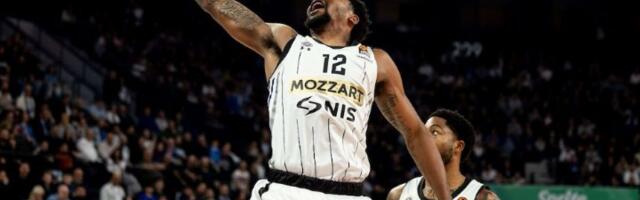 Partizan pao u finišu: Efes maksimalan protiv večitih