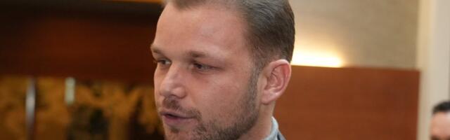 Stanivukovića kažnjavaju zbog istine, a ustaški pozdrav odzvanja Hrvatskom: Za poklič "Za dom spremni" - niko ne odgovara