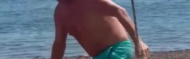 ĐANI NA IVICI INCIDENTA NA PLAŽI U BEČIĆIMA: Svađao se sa policijom, prolaznici sve snimili, SKANDAL! (VIDEO)