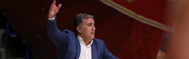IGOKEA DOČEKUJE CRVENO-BELE! BAJIĆ HVALI ZVEZDU I PORUČUJE! Obožavam OVO kod njih!