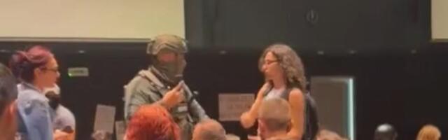 Studentu u Rektoratu telefon otimao visoki oficir Žandarmerije (VIDEO)