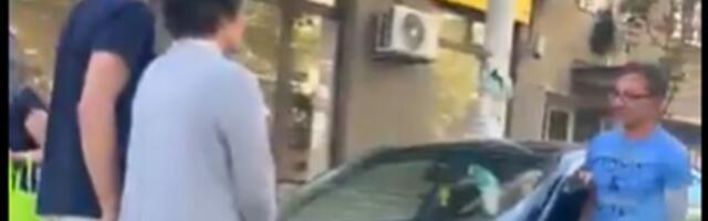 Bizaran pokušaj probijanja blokade u Beogradu (VIDEO)
