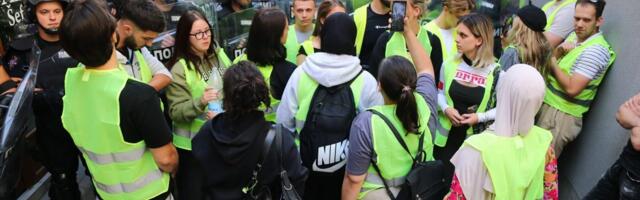 Blokaderi u nebranom grožđu, tvrde da im se uprava sveti: Mesecima terorisali DUNP, sad zakukali kad im je sve došlo na naplatu (VIDEO)