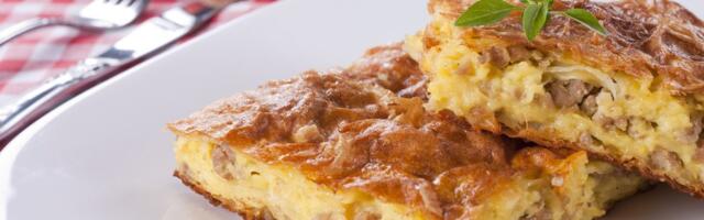 Domaća pita sa mesom kao iz pekare – sočna, mirisna i hrskava