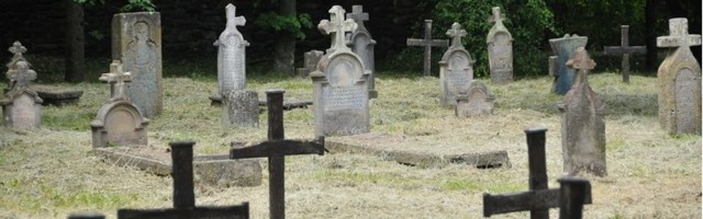 Staro vojničko groblje u Šumaricama: Kakva ironija – Titova poseta preokrenula priču