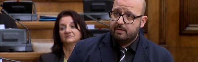 SRCE: SNS izvršio državni udar odlukom da zabrani ulazak poslanicima u parlament