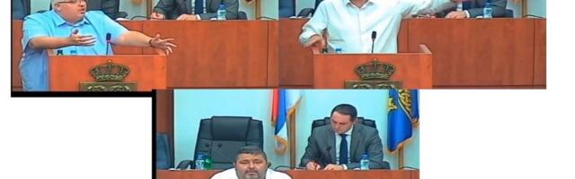 Zdravković, Cakić i Stevčić: Privatne kombinacije, kokarda i petokraka