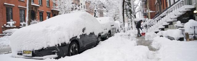 Najjača oluja u SAD za 10 godina: Palo više od 60 cm snega, otkazano 2.000 letova, ali stiže nova opasnost