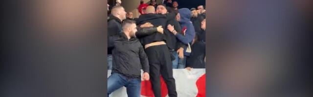 Stanković ne krije emocije: Trener Zvezde se popeo na severnu tribinu i proslavio pobedu sa navijačima